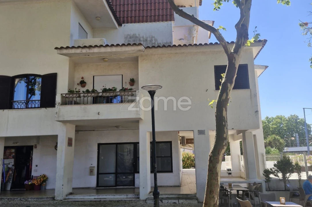 Negócio para Venda em Carcavelos e Parede Foto 6