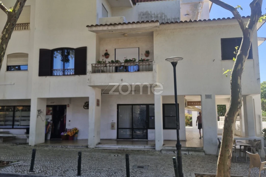 Negócio para Venda em Carcavelos e Parede Foto 2
