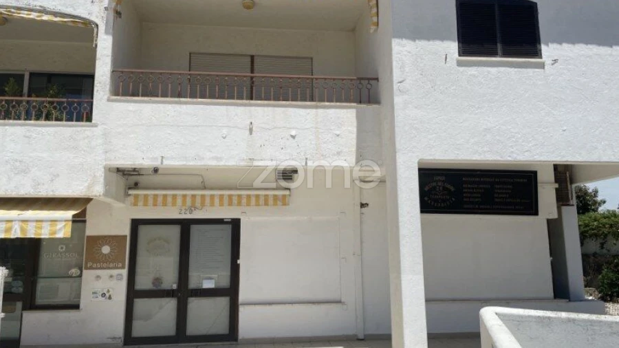 Negócio para Venda em Carcavelos e Parede