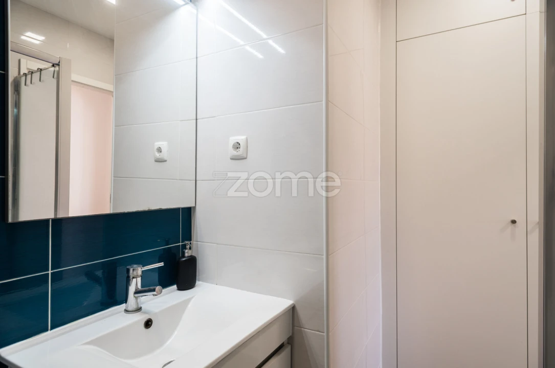 Apartamento T2 para Venda em Olivais Foto 13