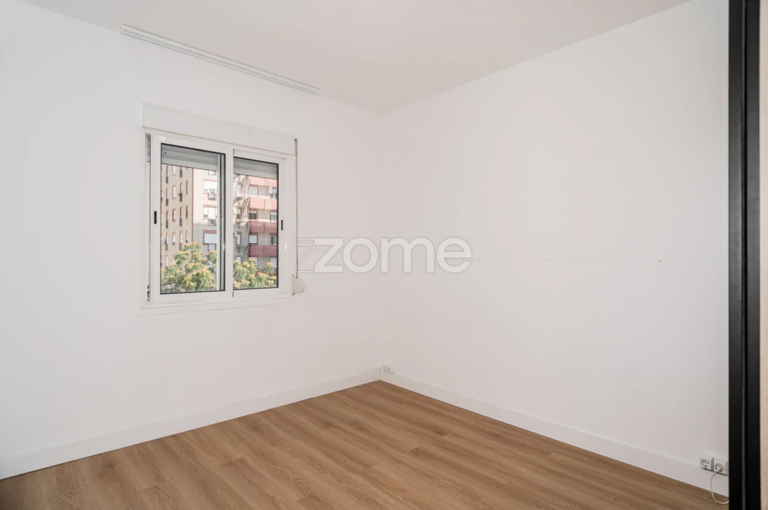 Apartamento T2 para Venda em Olivais Foto 9