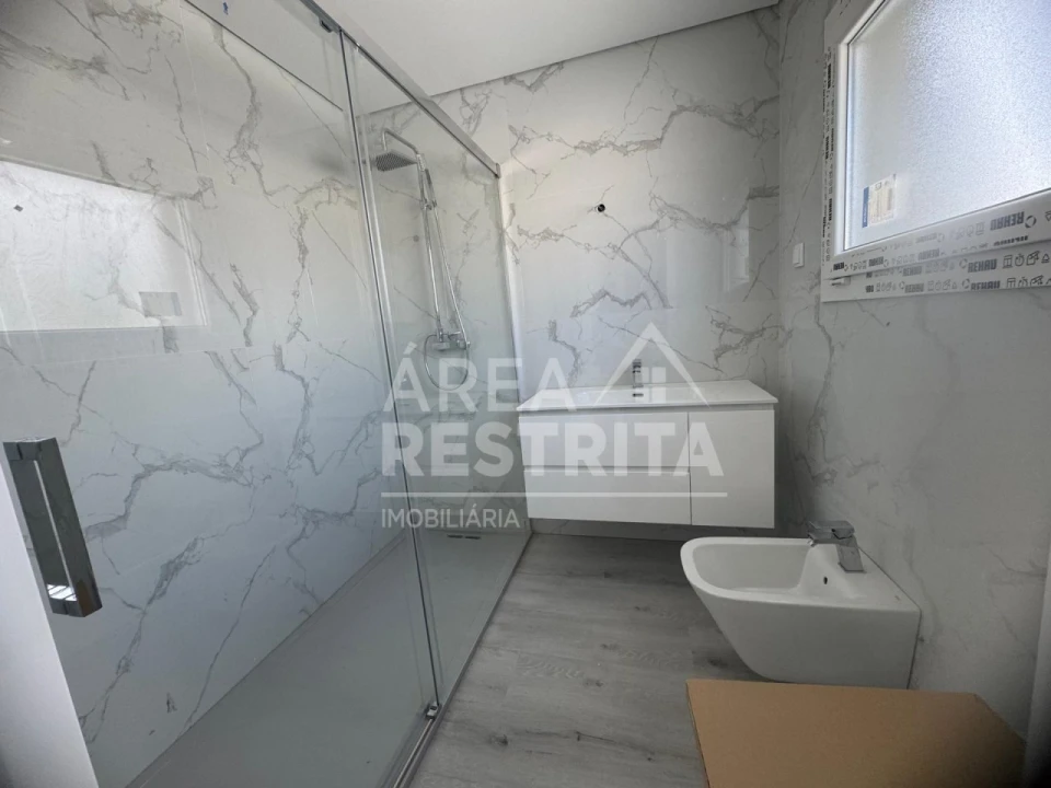 Moradia T3 para Venda em Fernao Ferro Foto 6