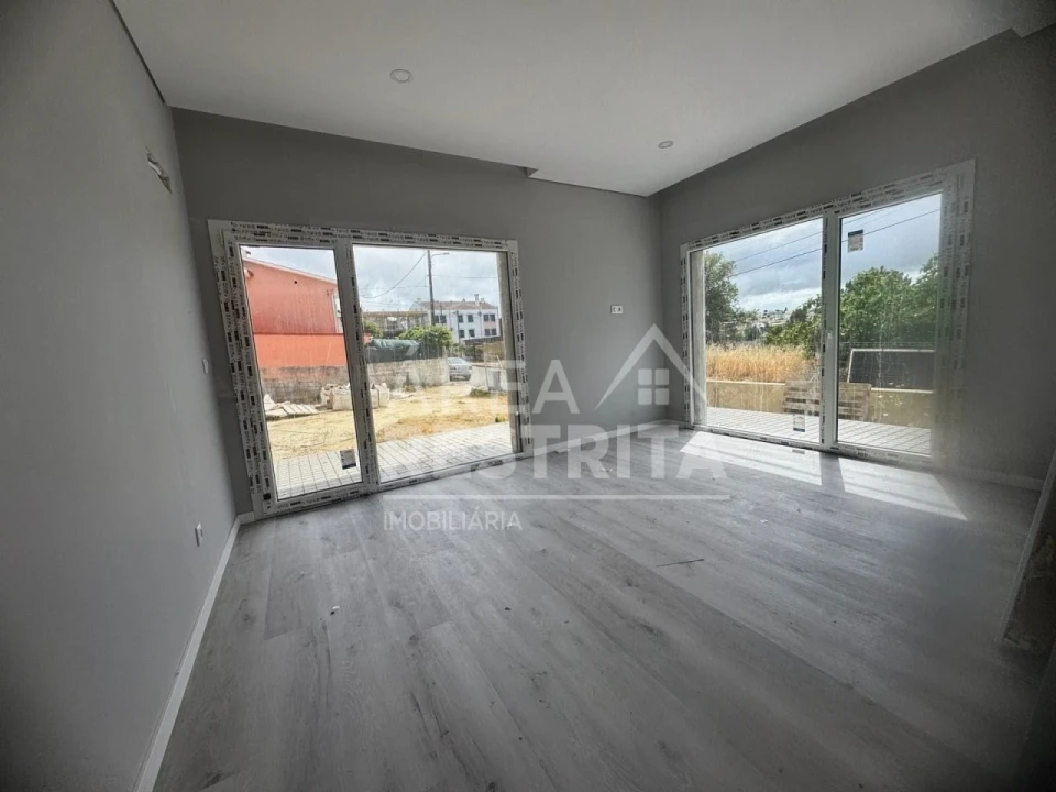 Moradia T3 para Venda em Fernao Ferro Foto 9