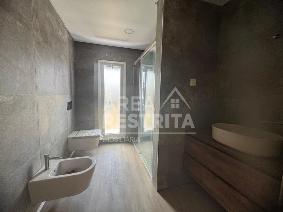 Moradia T3 para Venda em Fernao Ferro Foto 13
