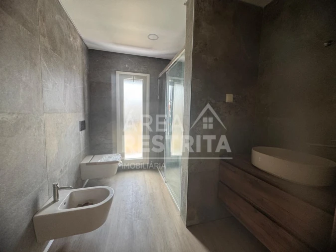 Moradia T3 para Venda em Fernao Ferro Foto 13