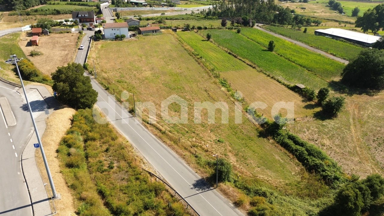 Terreno para Venda em Esmeriz e Cabeçudos Foto 4