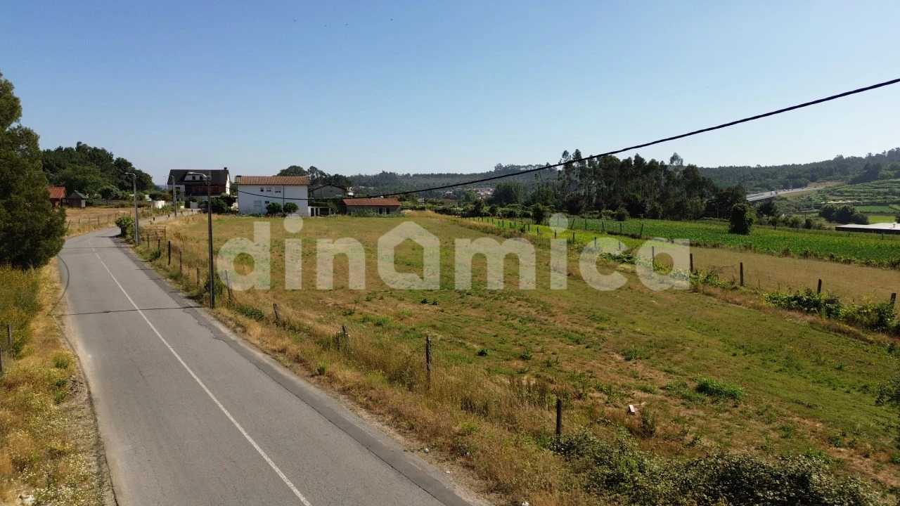 Terreno para Venda em Esmeriz e Cabeçudos Foto 5