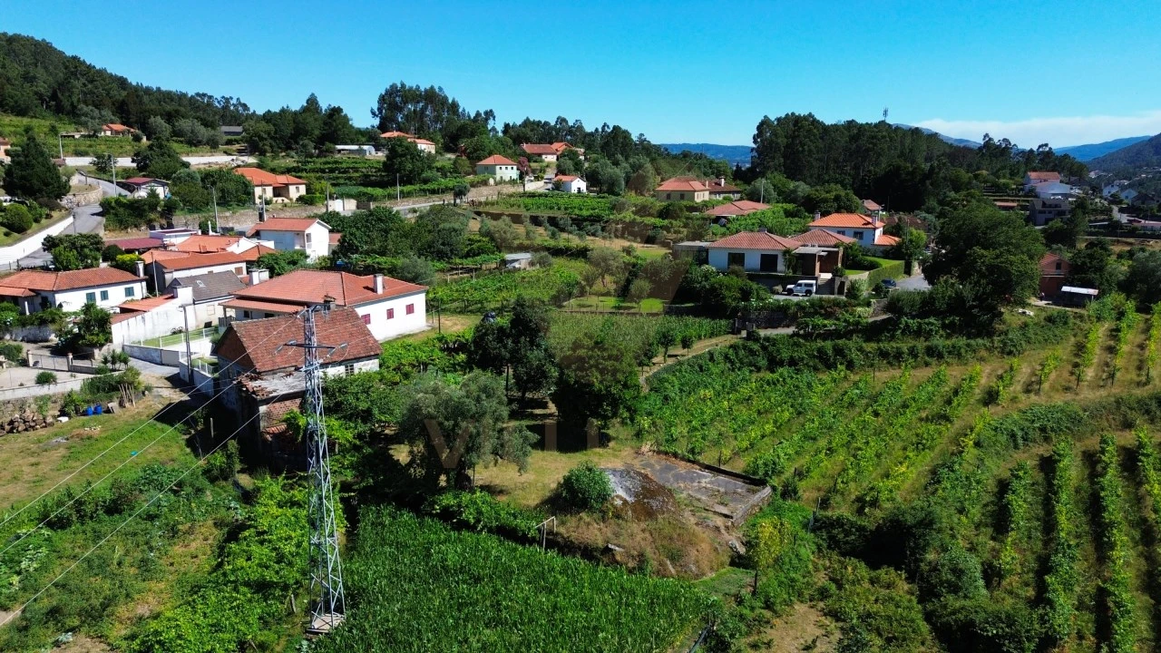 Moradia T2 para Venda em Bárrio e Cepões Foto 5