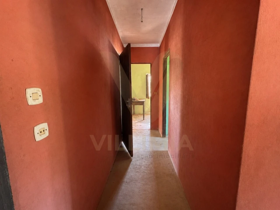 Moradia T2 para Venda em Bárrio e Cepões Foto 10