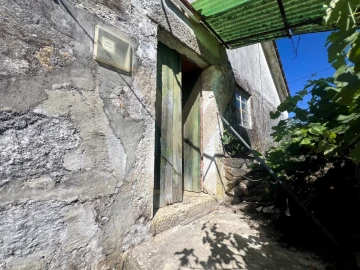 Moradia T2 para Venda em Bárrio e Cepões