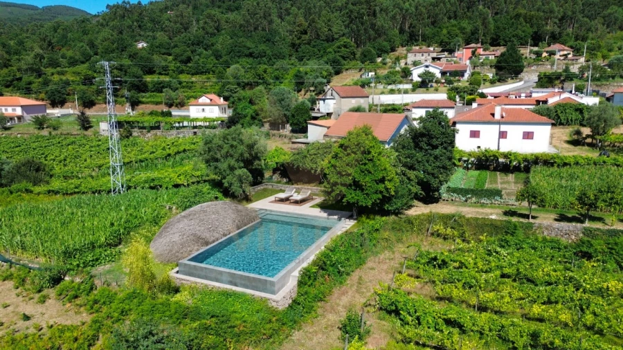 Moradia T2 para Venda em Bárrio e Cepões Foto 2