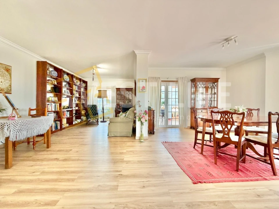 Apartamento T3 para Venda em Ericeira Foto 3