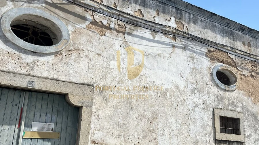 Armazém para Venda em Olhão