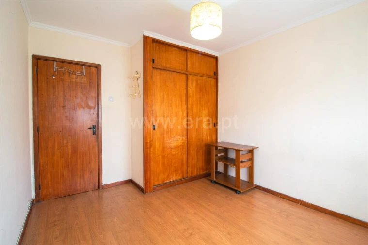 Apartamento T3 para Venda em Vilar de Andorinho Foto 11