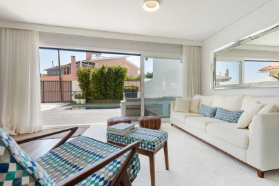 Moradia T4 para Venda em Carcavelos e Parede