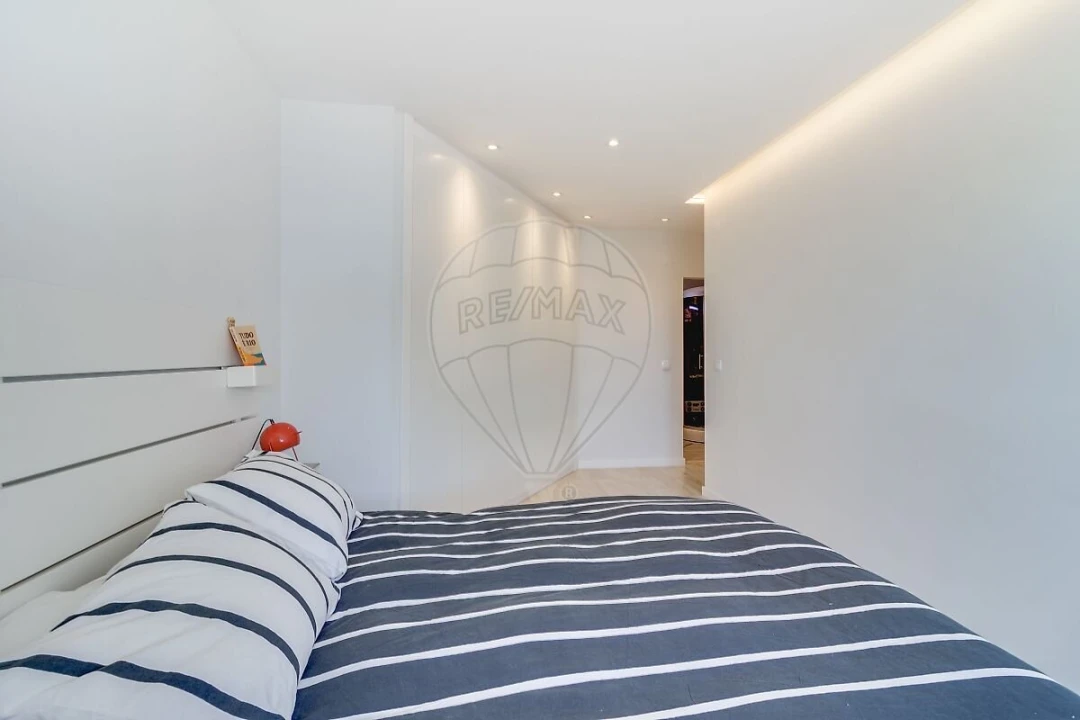Apartamento T3 para Venda em São Domingos de Rana Foto 29
