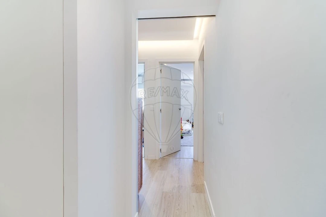 Apartamento T3 para Venda em São Domingos de Rana Foto 18