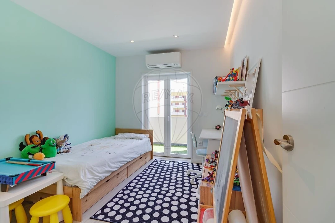 Apartamento T3 para Venda em São Domingos de Rana Foto 21