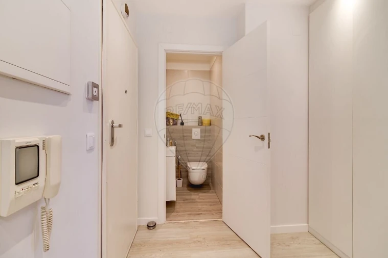 Apartamento T3 para Venda em São Domingos de Rana Foto 16