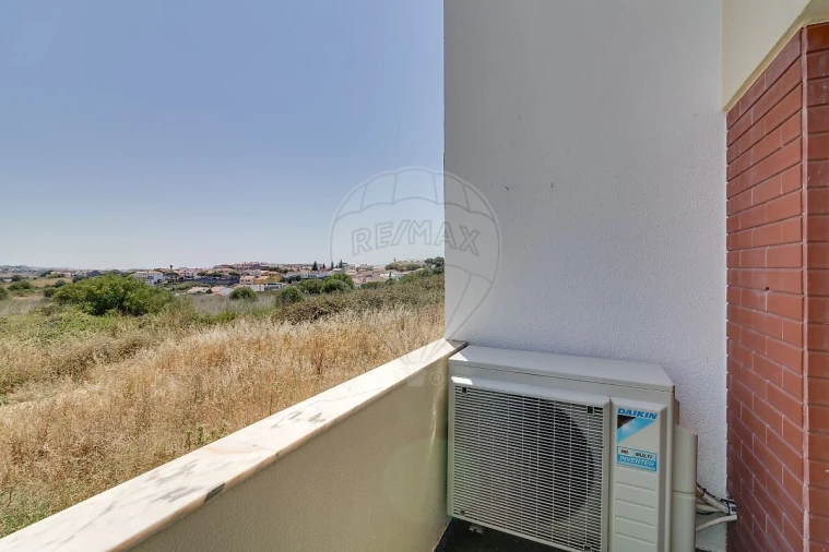 Apartamento T3 para Venda em São Domingos de Rana Foto 23