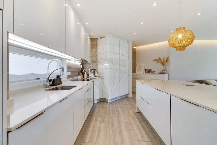 Apartamento T3 para Venda em São Domingos de Rana Foto 6