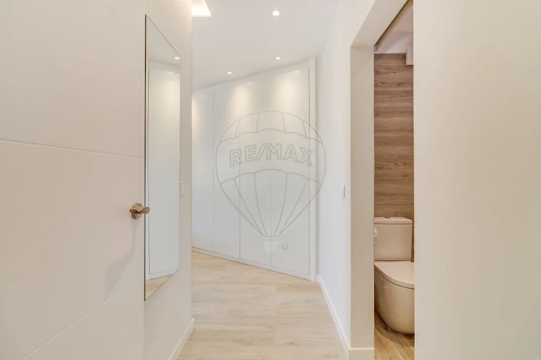 Apartamento T3 para Venda em São Domingos de Rana Foto 25