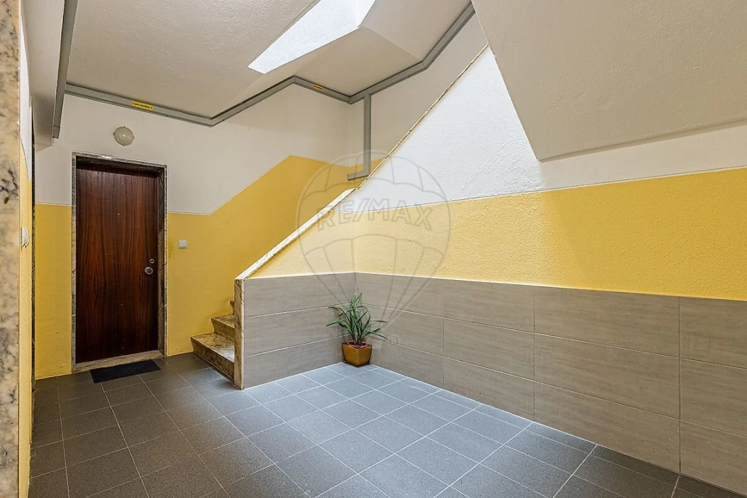 Apartamento T3 para Venda em Benavente Foto 32