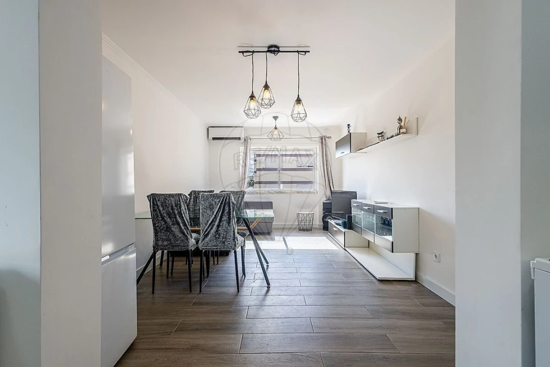Apartamento T3 para Venda em Benavente Foto 5