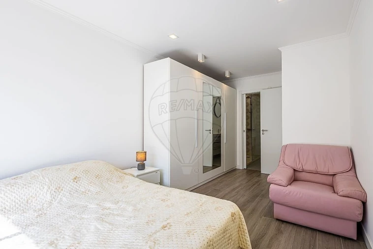 Apartamento T3 para Venda em Benavente Foto 15