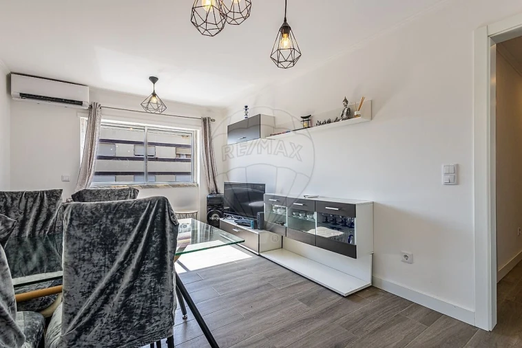 Apartamento T3 para Venda em Benavente Foto 6