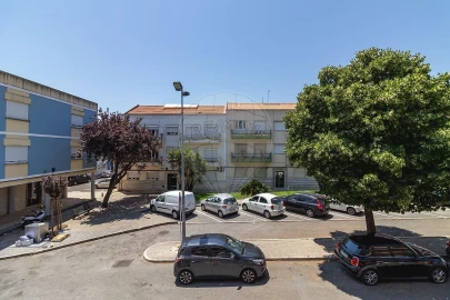 Apartamento T2 para Venda em Algés, Linda-A-Velha e Cruz Quebrada-Dafundo