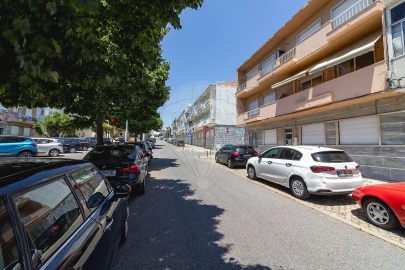 Apartamento T2 para Venda em Algés, Linda-A-Velha e Cruz Quebrada-Dafundo