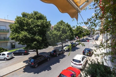 Apartamento T2 para Venda em Algés, Linda-A-Velha e Cruz Quebrada-Dafundo