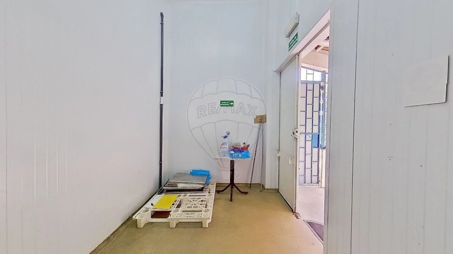 Armazém para Venda em Santa Maria e São Miguel, São Martinho, São Pedro Penaferrim