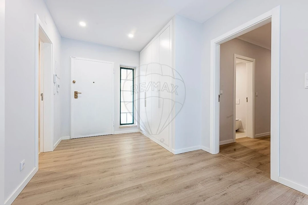 Apartamento T4 para Venda em Santa Maria e São Miguel, São Martinho, São Pedro Penaferrim Foto 7