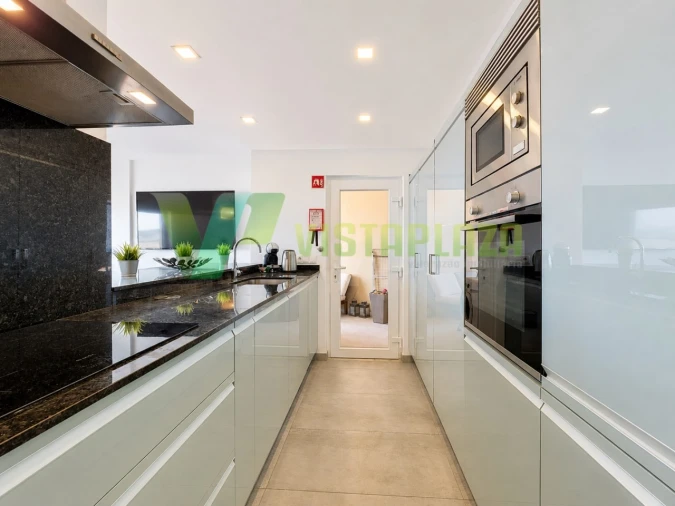 Apartamento T2 para Venda em Portimão Foto 6