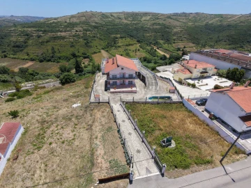 Moradia T6 para Venda em Mafra