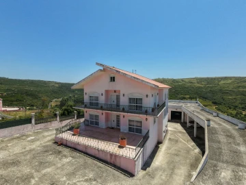 Moradia T6 para Venda em Mafra