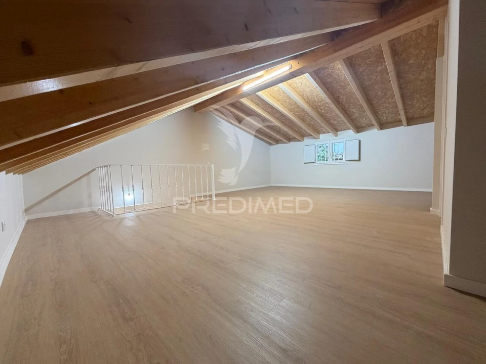 Apartamento T2 para Venda em Palmela Foto 15
