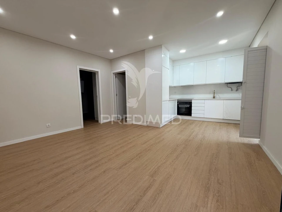 Apartamento T2 para Venda em Palmela Foto 7