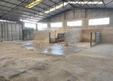 Armazém para Venda em Torres Novas (Santa Maria, Salvador e Santiago)