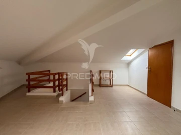 Apartamento T4 para Venda em Nossa Senhora do Pópulo, Coto e São Gregório