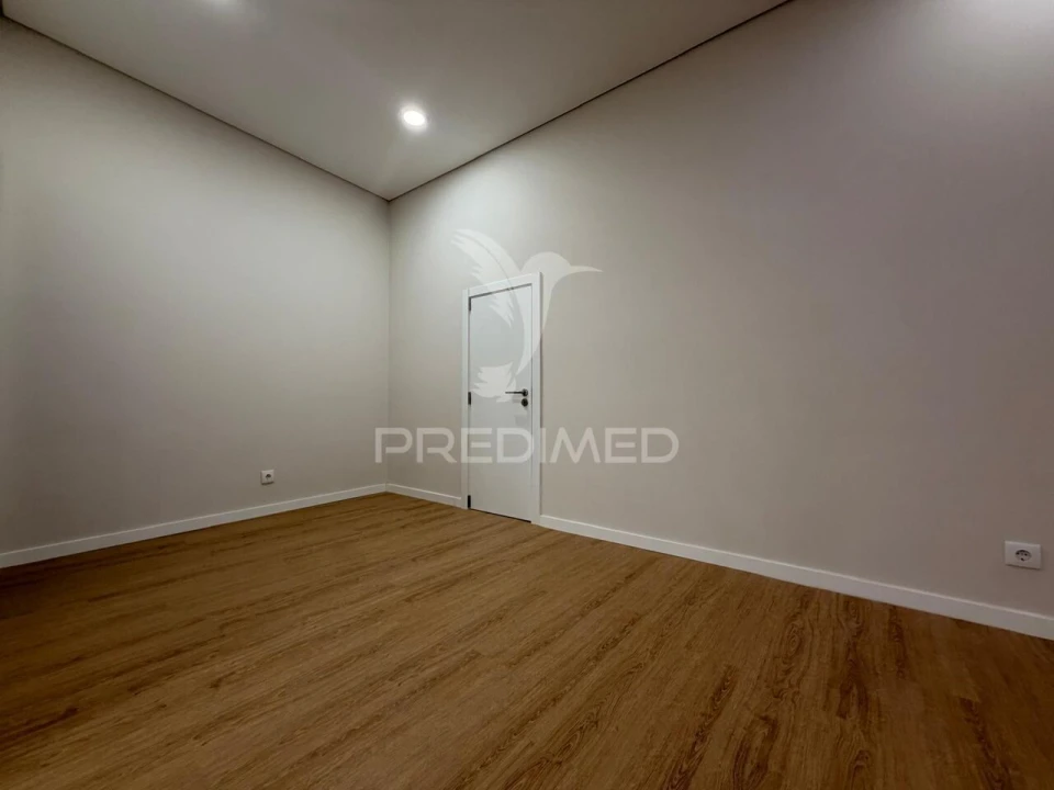 Apartamento T1 para Venda em Palmela Foto 31