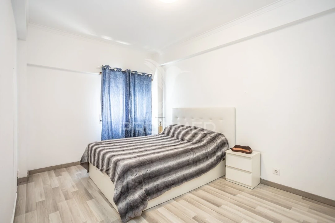 Apartamento T2 para Venda em Amora Foto 25
