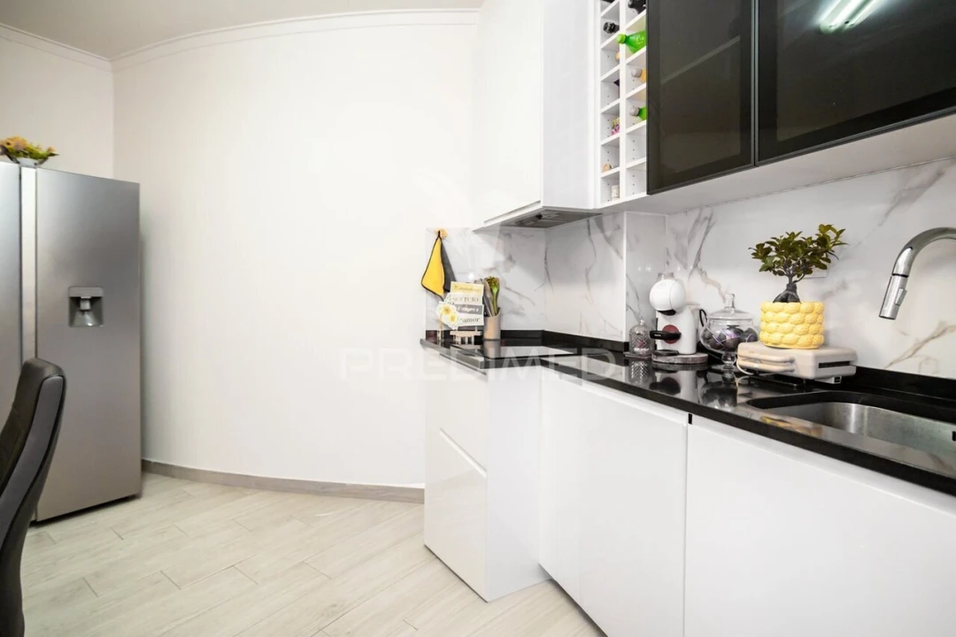 Apartamento T2 para Venda em Amora Foto 30