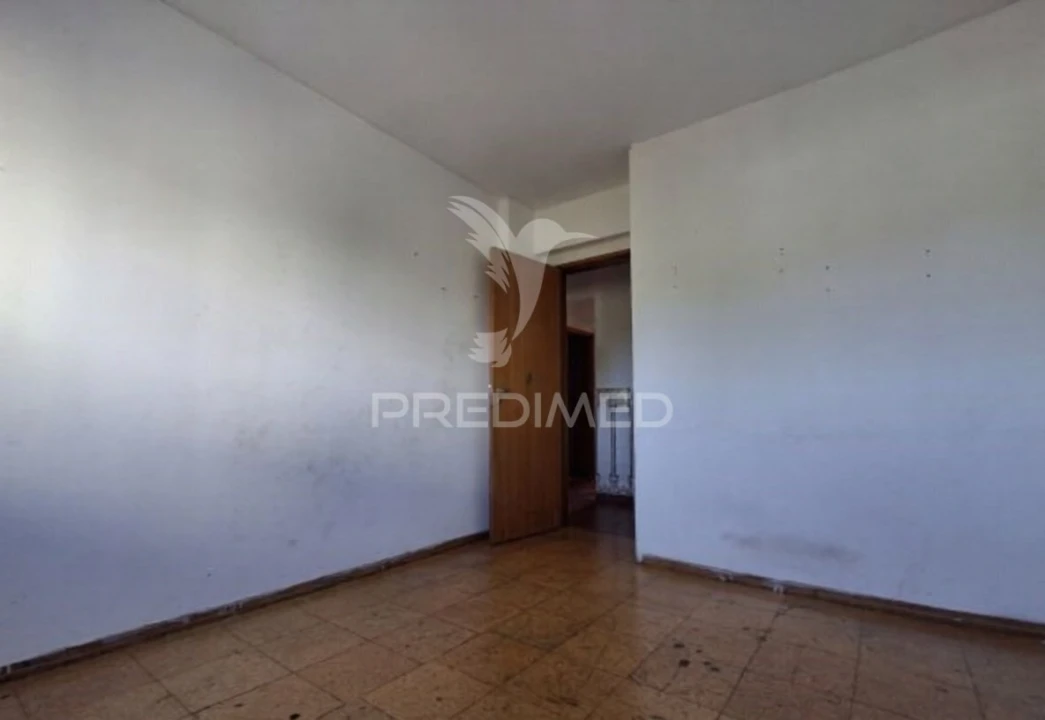 Apartamento T3 para Venda em Casal de Cambra Foto 3