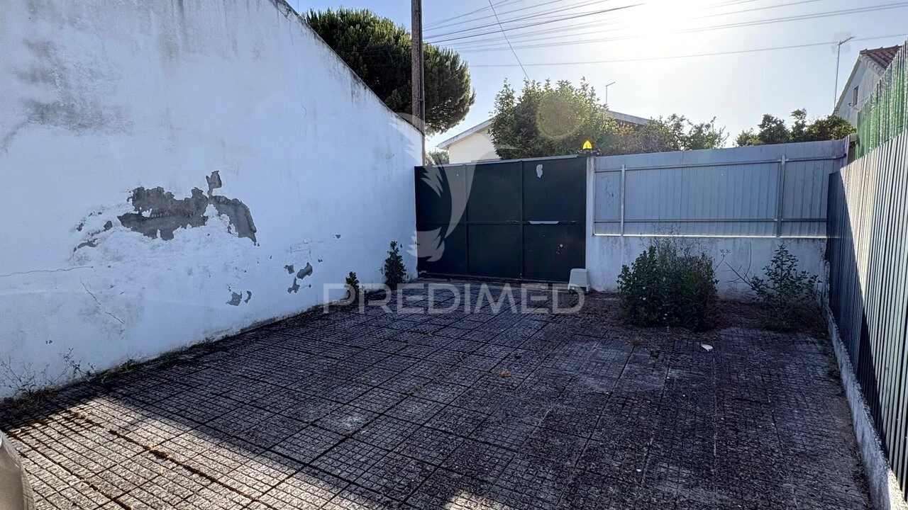 Moradia T2 para Venda em Santa Margarida da Coutada Foto 24
