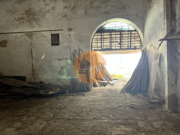 Armazém para Venda em Olhão