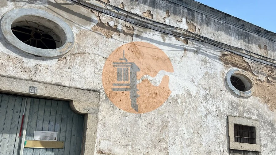 Armazém para Venda em Olhão