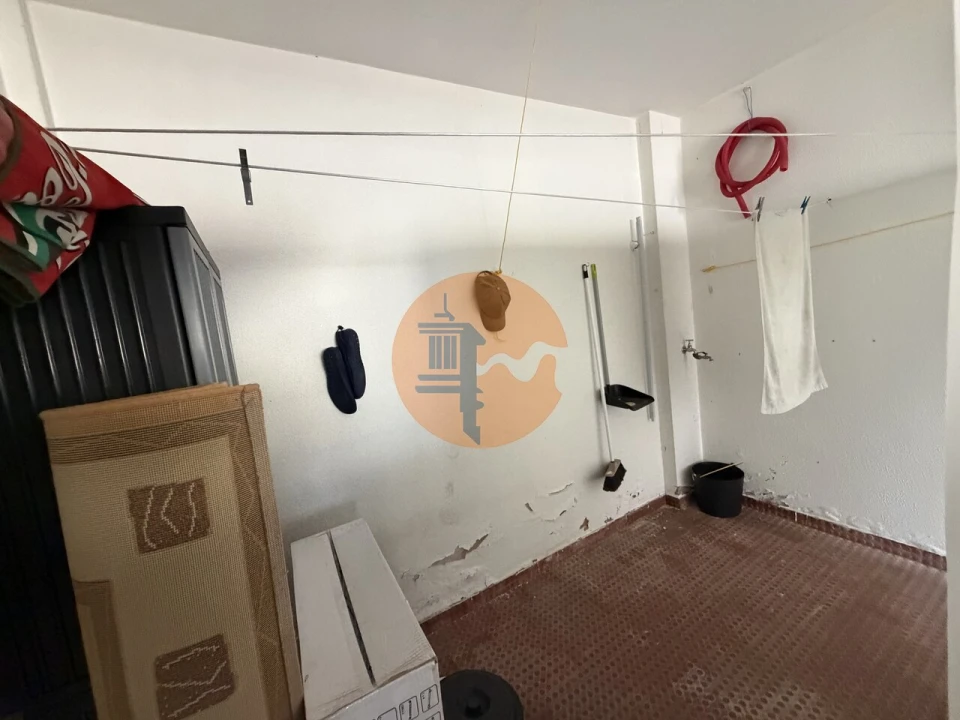 Garagem para Venda em Monte Gordo Foto 4